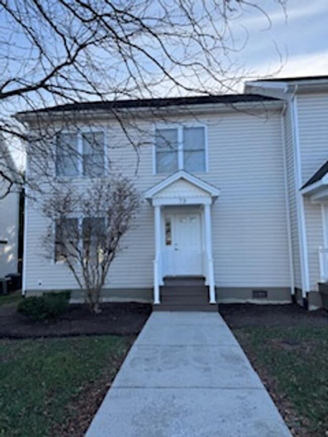 Primary Photo - 73 Trimmer Trail