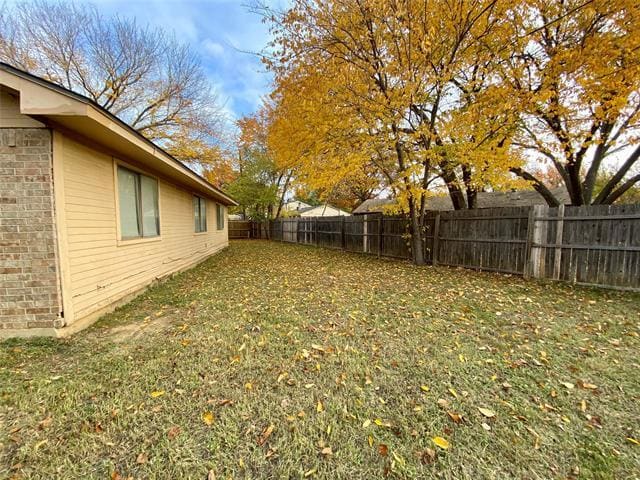 Building Photo - 5911 Teal Ridge Dr