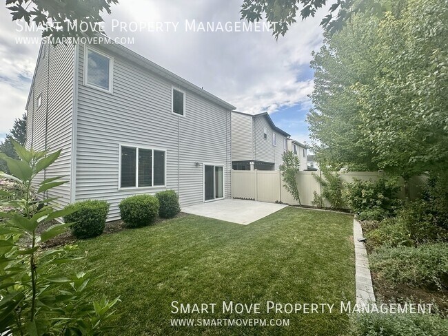 Building Photo - 4180 E Esperanto St