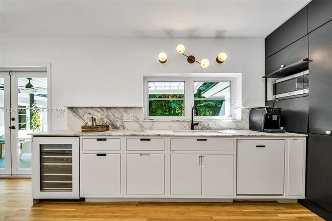 Building Photo - 1010 Placetas Ave