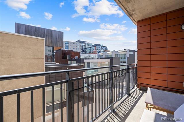 Building Photo - 1475 Delgany St