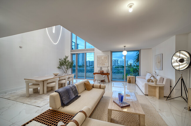 Building Photo - 330 Sunny Isles Blvd