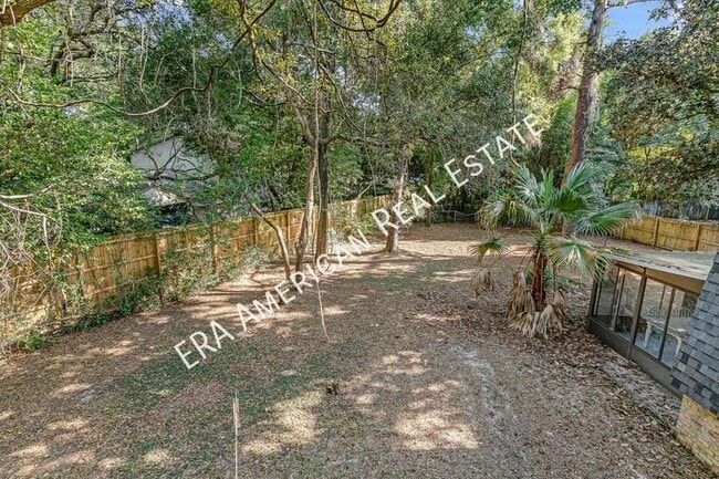 Building Photo - 2037 Lewis Turner Blvd