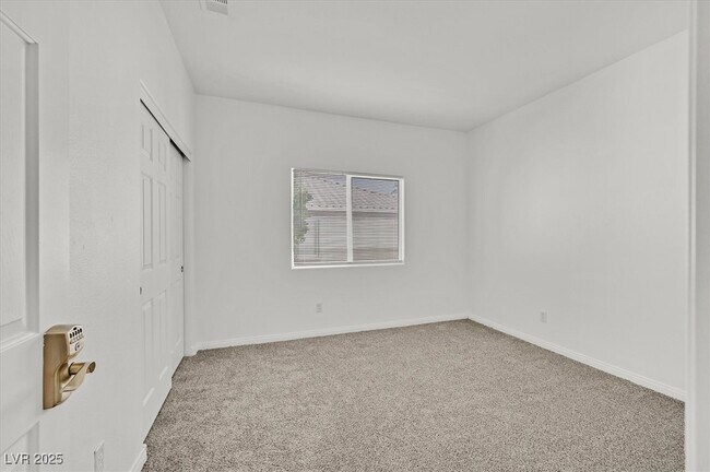 Building Photo - 8845 Zurich Ct