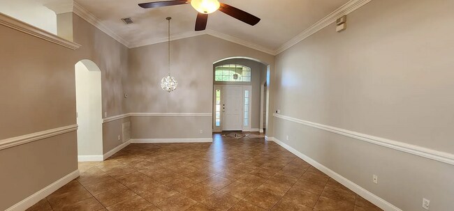 Building Photo - 14635 Keelford Way