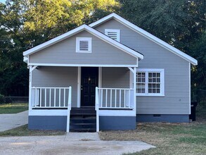 Building Photo - **UPCOMING**East Columbus 3 bedroom/2 bathroom Home for Rent***