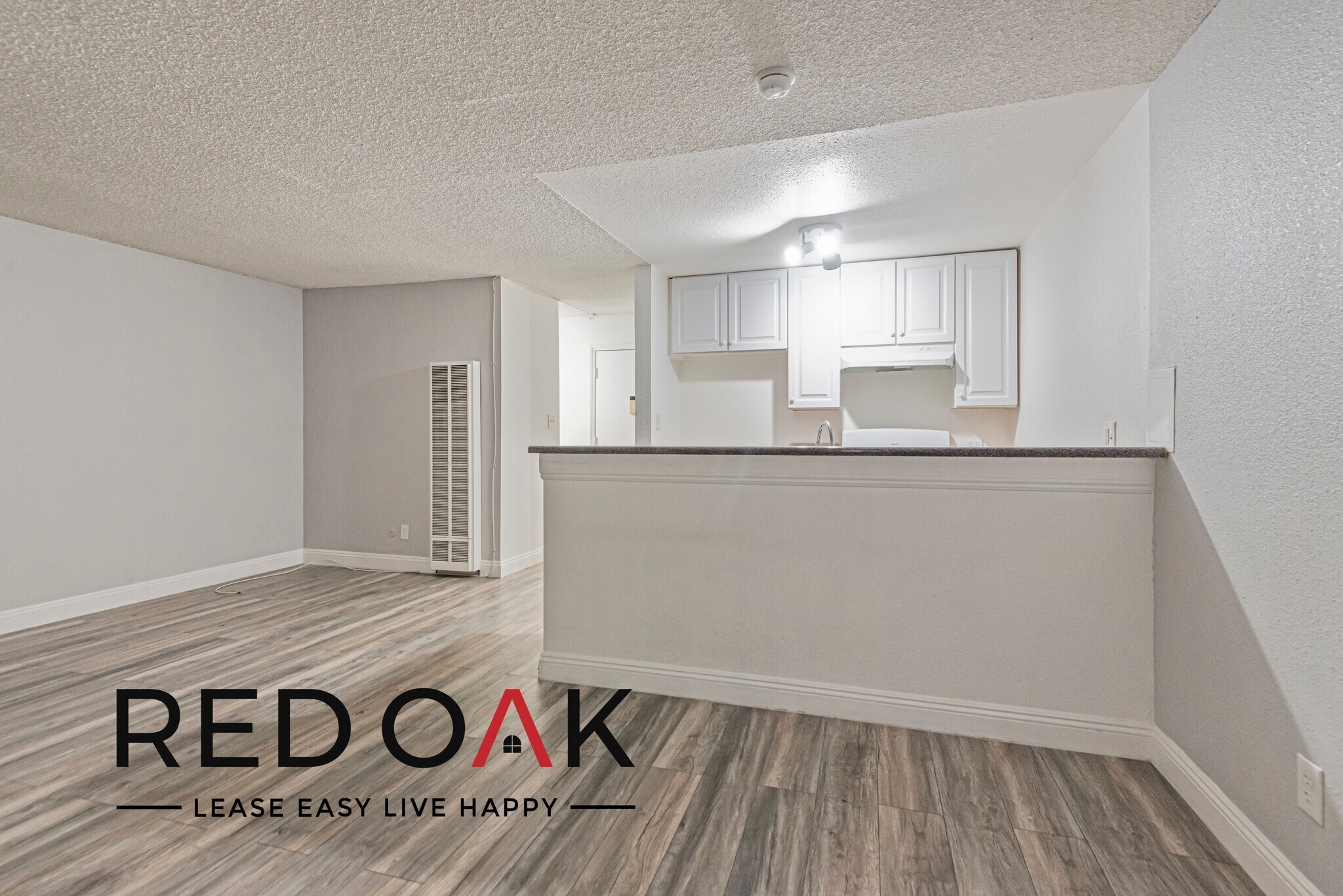 Building Photo - 227 E Ave 41