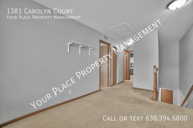 Building Photo - 1381 Carolyn Ct