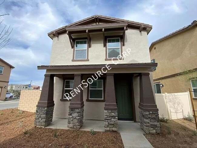 Primary Photo - Newer 3 bedroom home w/ Solar for Lease in...