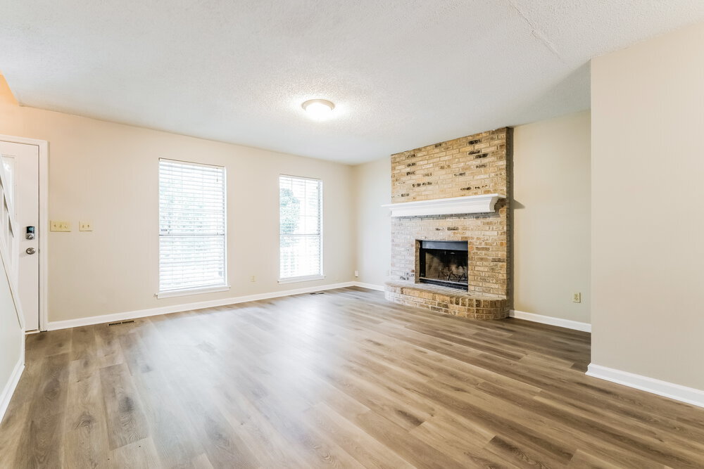 Building Photo - 4681 Woodglen Ct