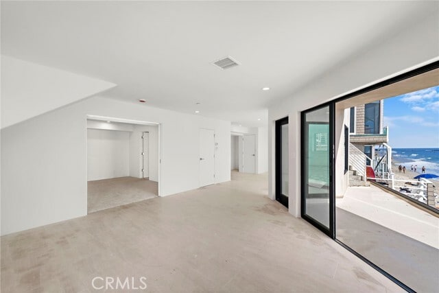 Building Photo - 715 Ocean Front