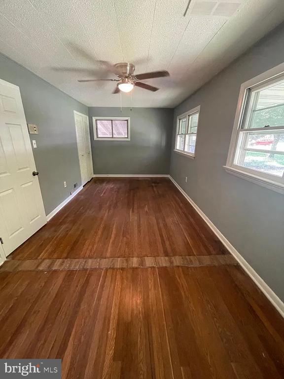 Building Photo - 205 Old Magothy Bridge Rd