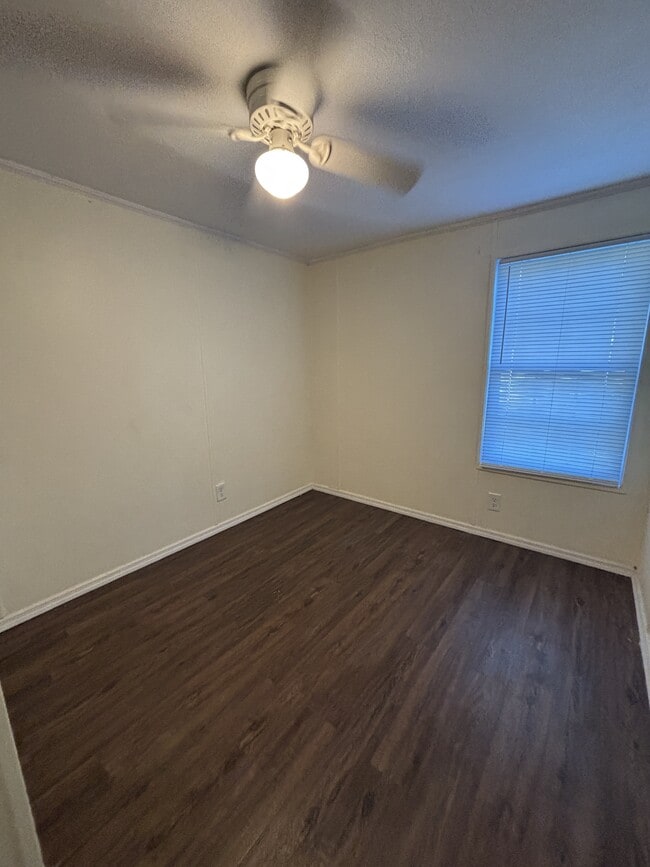 Building Photo - 6638 Glen Meadow Dr