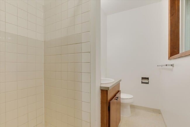Building Photo - Charming 3 bedroom 3 bathroom house in Tigard!