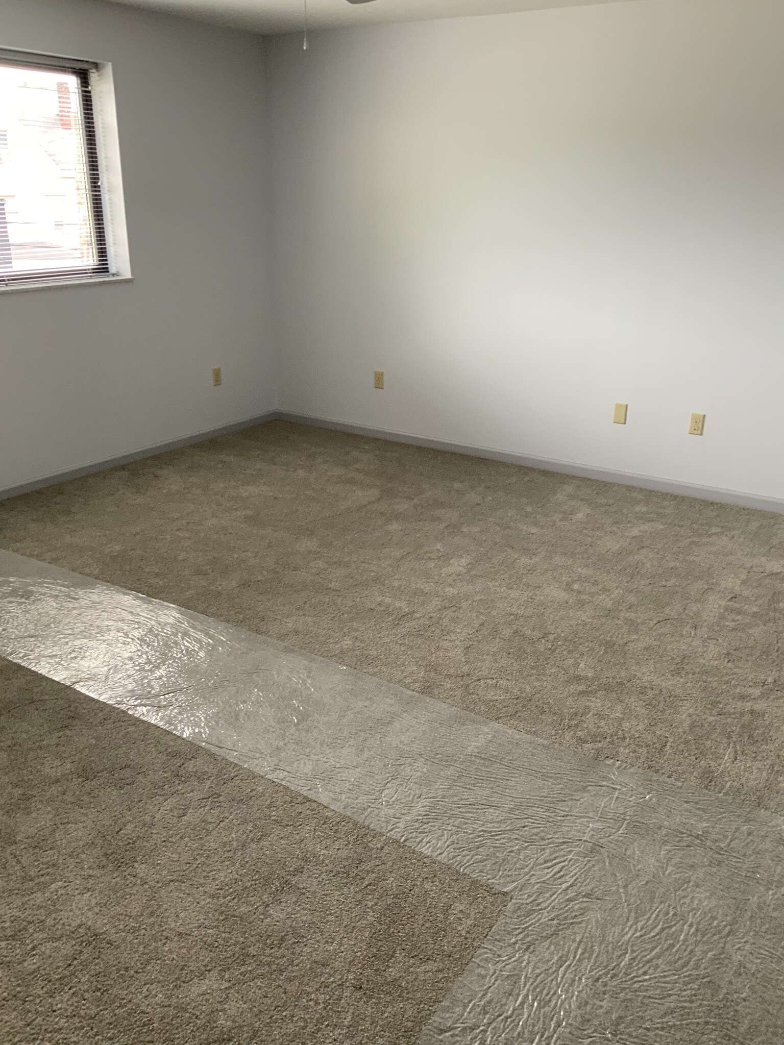 Master Bedroom - 64 Bridge St