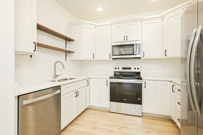 Building Photo - 1593 N 110 W
