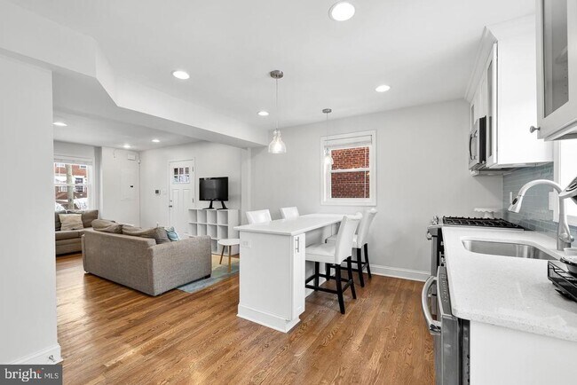 Building Photo - 5027 11th St NE