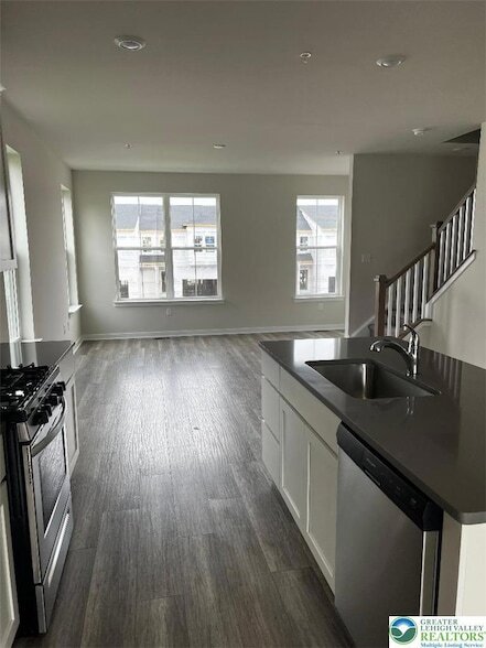 Building Photo - 4930 Brookside Ct