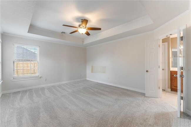 Building Photo - 102 Skinner St