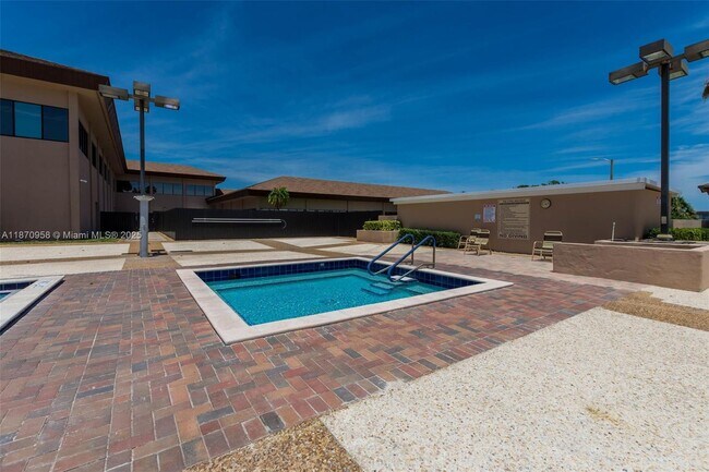 Building Photo - 13355 SW 9th Ct