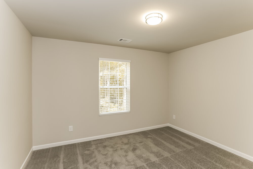 Building Photo - 118 Mineral Springs Ln