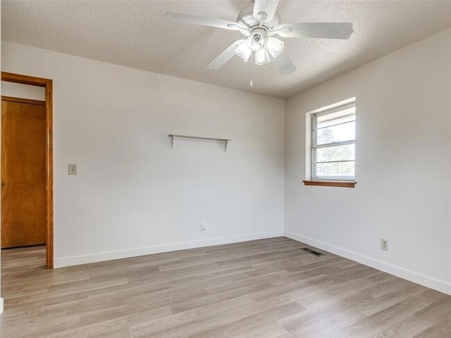 Building Photo - 6601 NW 150th St