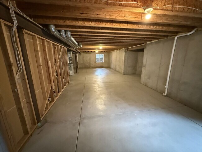 Building Photo - 8130 Lighthouse Ln