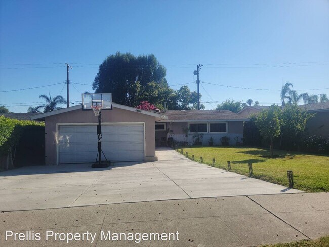 Primary Photo - 4 br, 2 bath House - 11427 Stranwood Avenue
