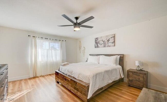 Building Photo - 1821 E Oakey Blvd