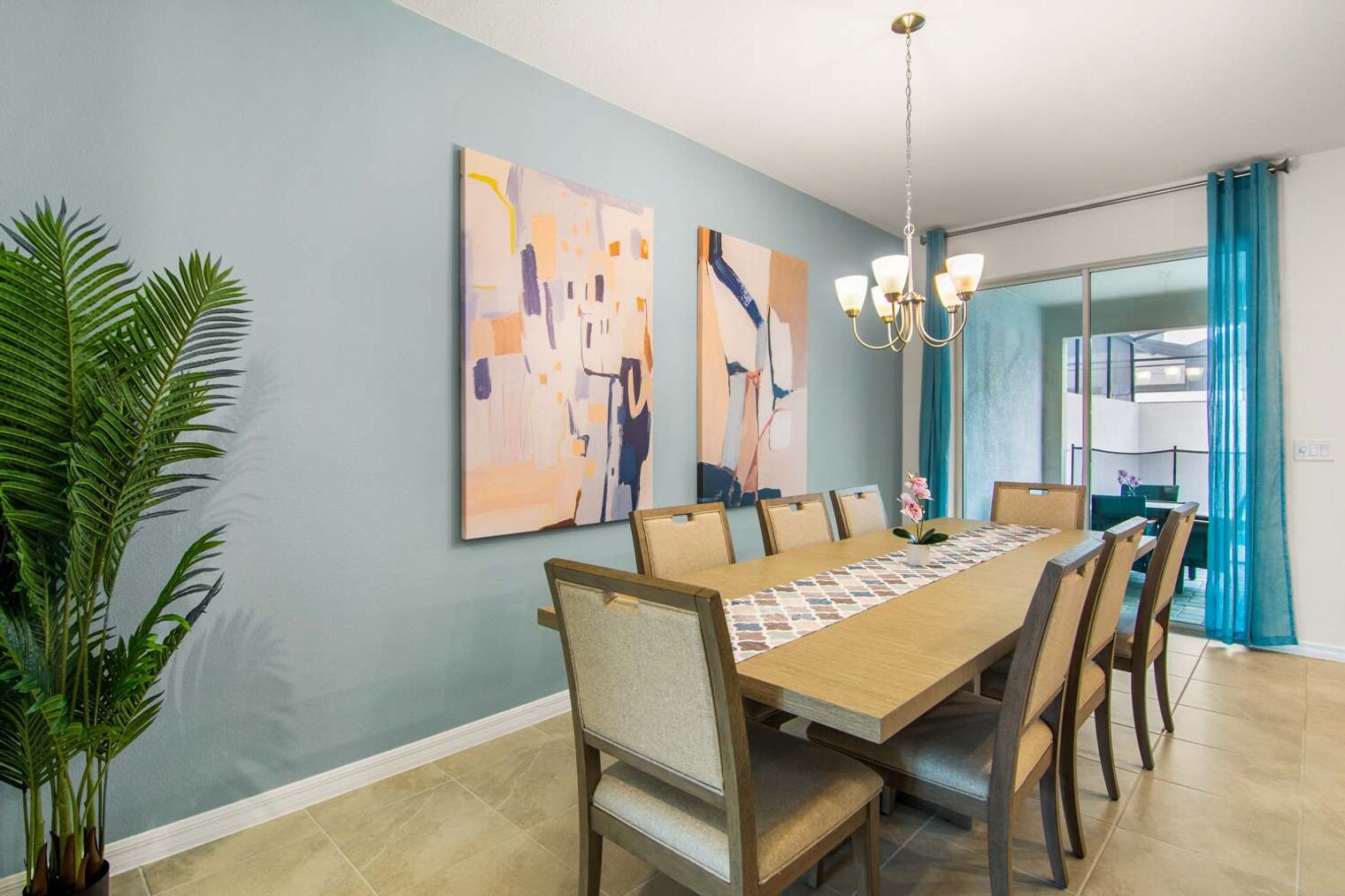 Building Photo - 1828 Tropical Palms Cir