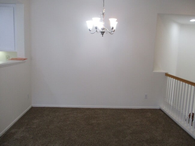 Building Photo - Very nice 2 bedroom 2 bath town home in Chula Vista.