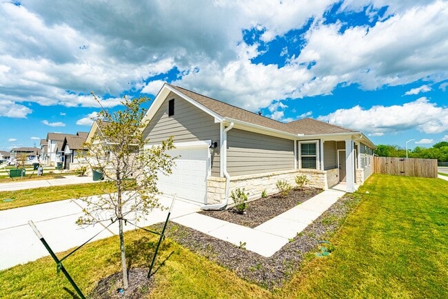 Building Photo - 12411 Zenyatta Dr