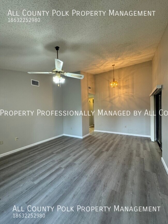Building Photo - Excellent 2 Bedroom Duplex in Lakeland for...
