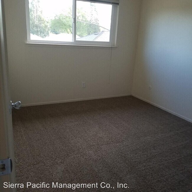 Building Photo - 2313 Floral Ave