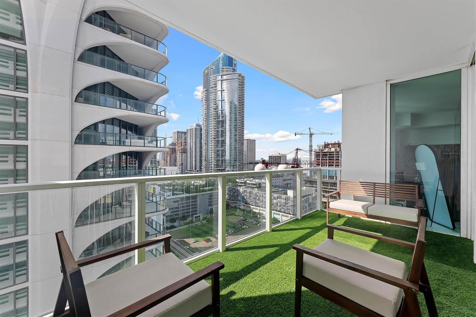 Building Photo - 1040 Biscayne Blvd
