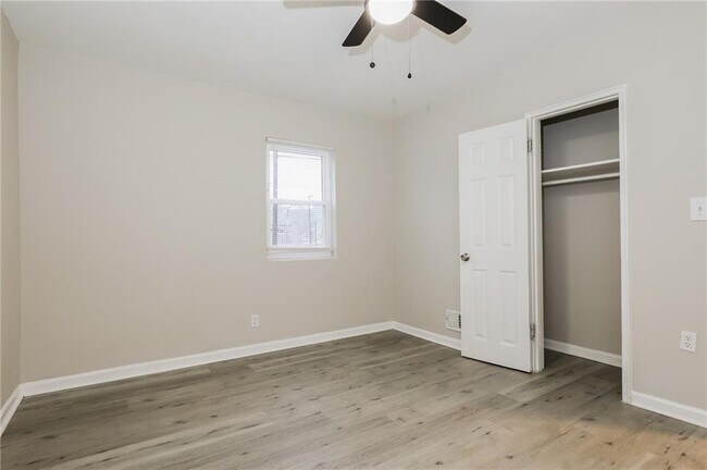 Building Photo - 2841 Belvedere Ln