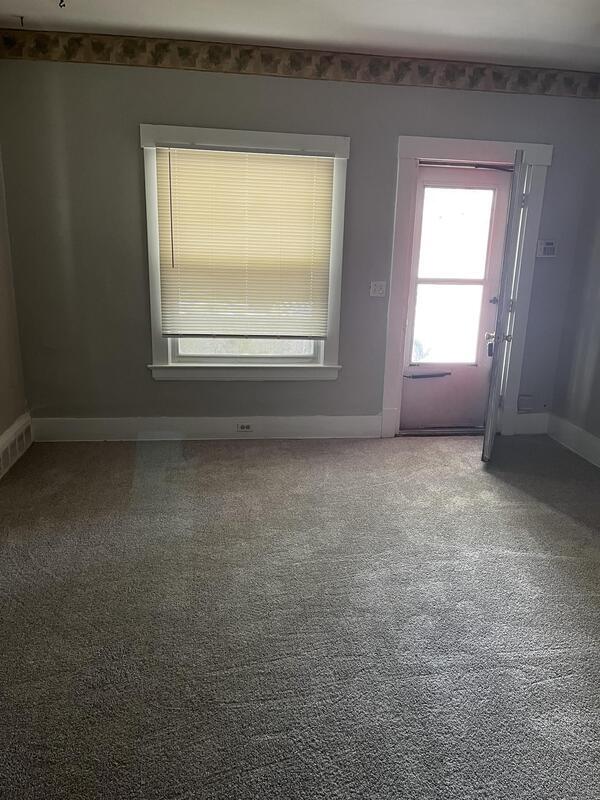 Building Photo - 3403 W 98th St