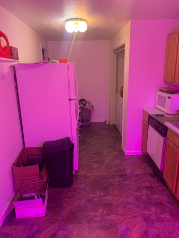 Building Photo - 1240 Southridge Dr