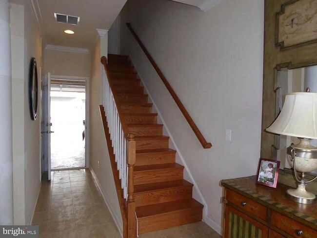 Building Photo - 44016 Etna Terrace