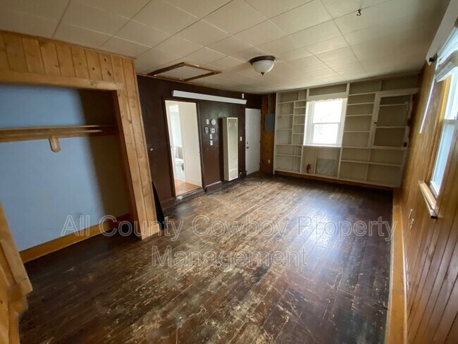 Building Photo - 1203 E Canby St