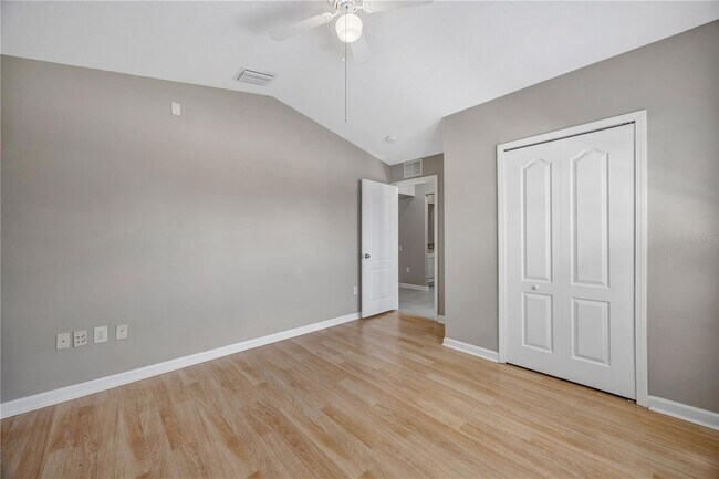 Building Photo - 30435 Annadale Dr