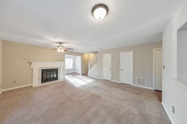 Building Photo - 2045 Fairways Ct