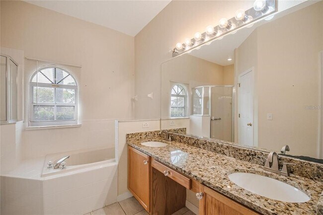Building Photo - 603 Pinehurst Ct