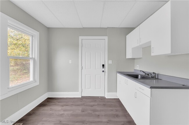 Building Photo - 7812 Force Ave