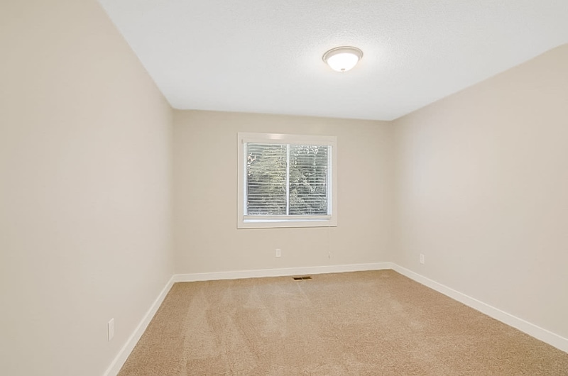 Building Photo - 911 Buckingham Rd