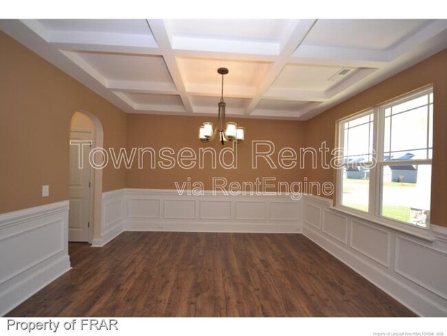 Building Photo - 4411 Low Oak Ct