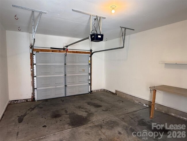 Building Photo - 6918 Creft Cir