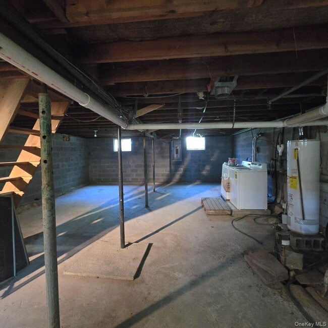 Building Photo - 14 Ann Ln