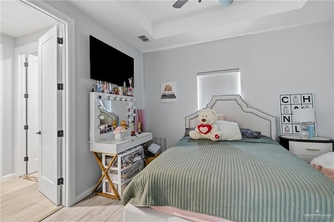 Building Photo - 27 Ensenada Ave