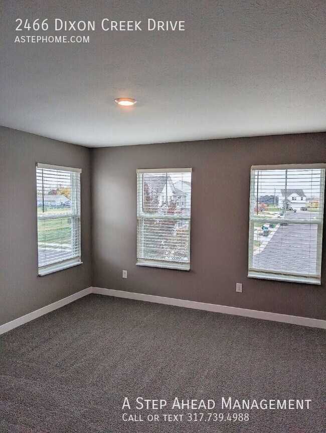 Building Photo - 2466 Dixon Crk Dr